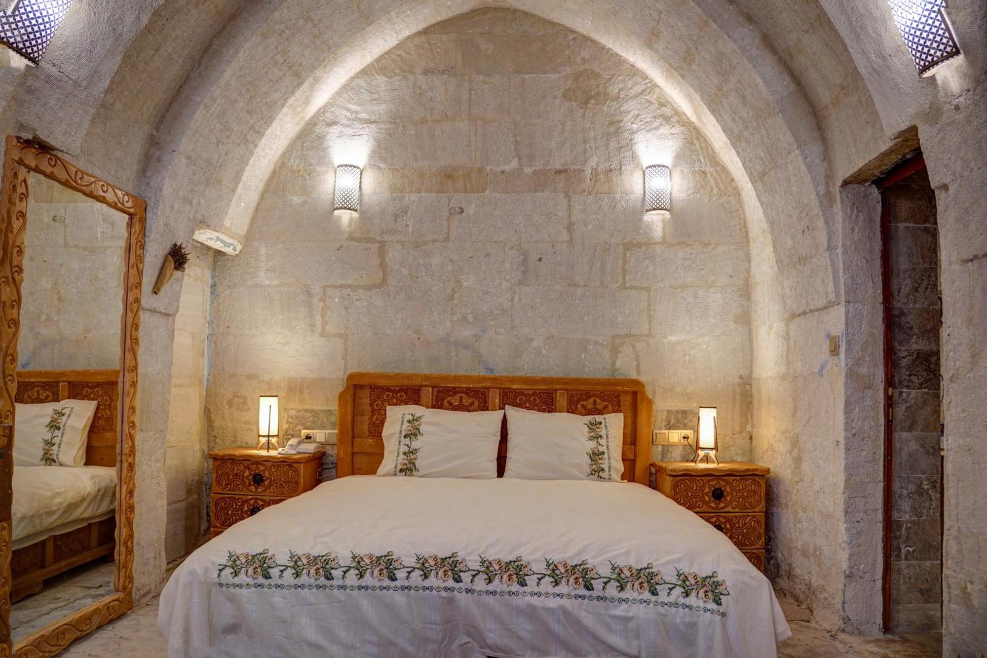 Ask-i Nare Cave - Swimming Pool & 5*