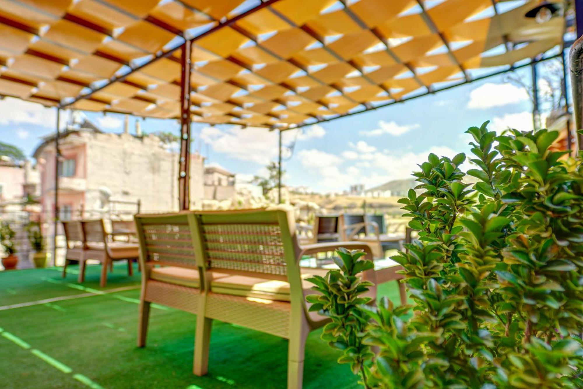 Ask-i Nare Cave - Swimming Pool & Nevsehir