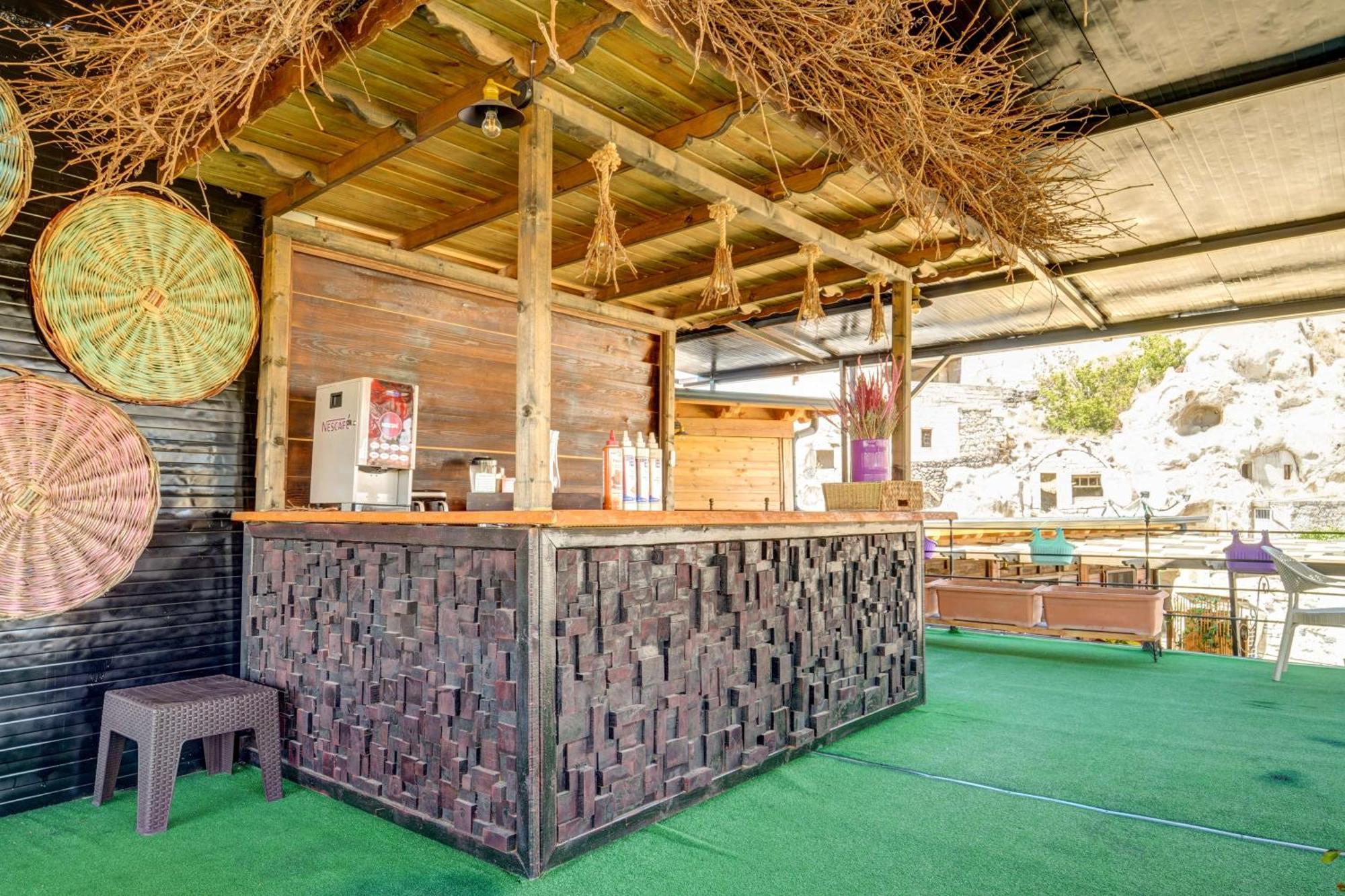 Ask-i Nare Cave - Swimming Pool &