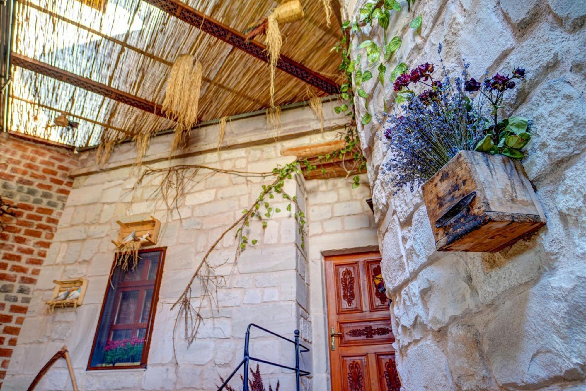 Ask-i Nare Cave - Swimming Pool & Hotel 5*